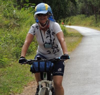 Daniele Leyder Cycling on the  tour with redspokes
